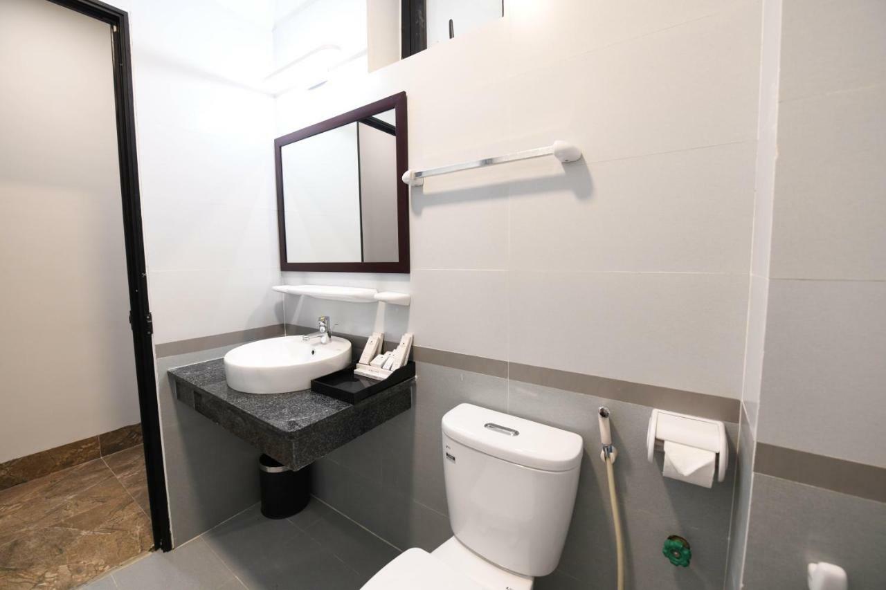 Starlight Boutique Hotel Provinz Quang Ninh Exterior foto